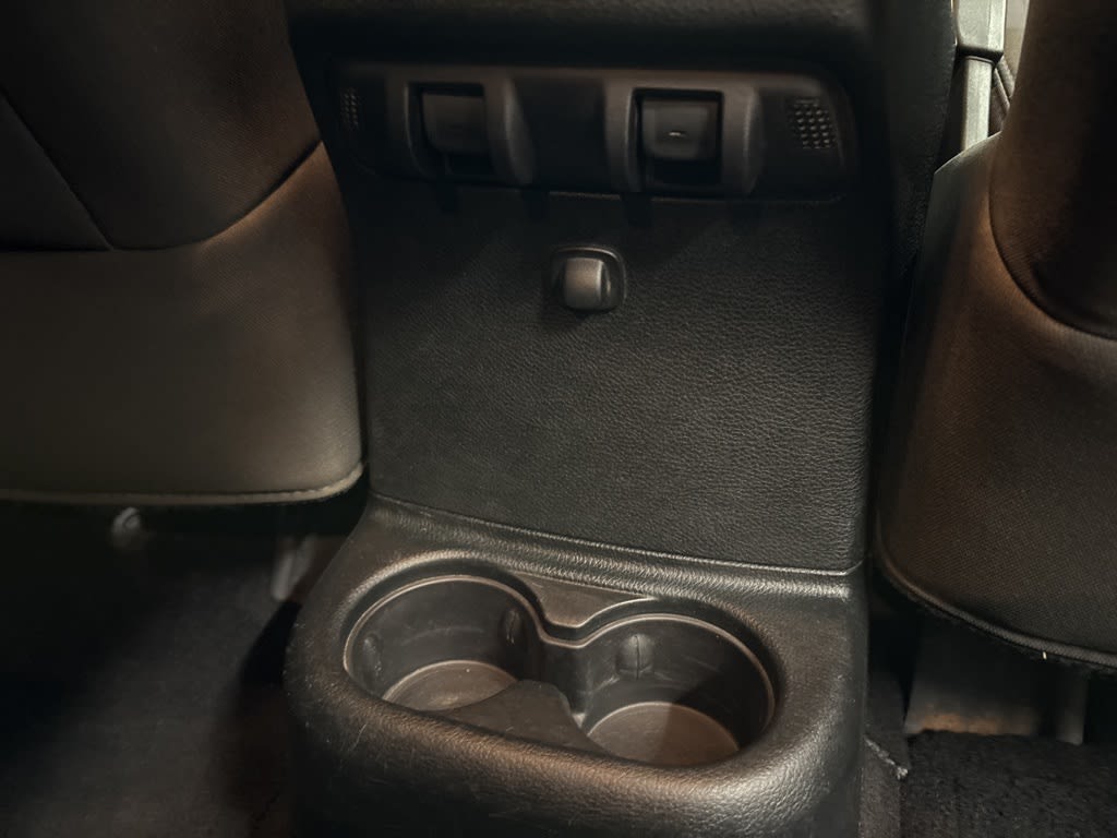 2018 Jeep Wrangler Unlimited Sport 34