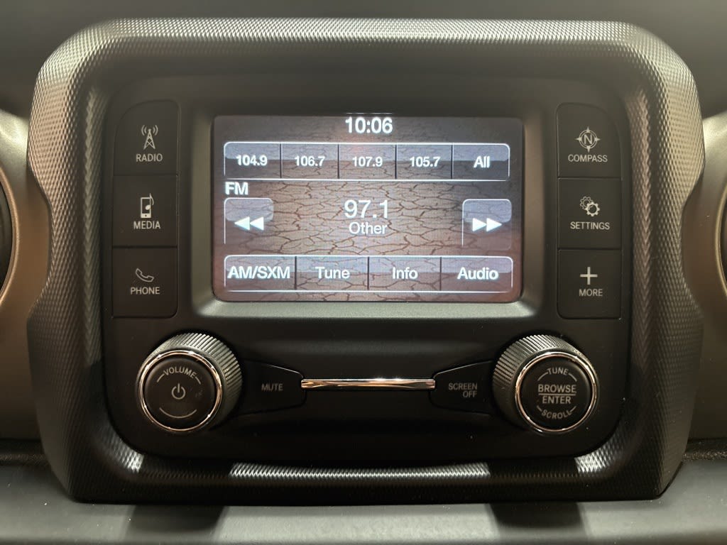 2018 Jeep Wrangler Unlimited Sport 28