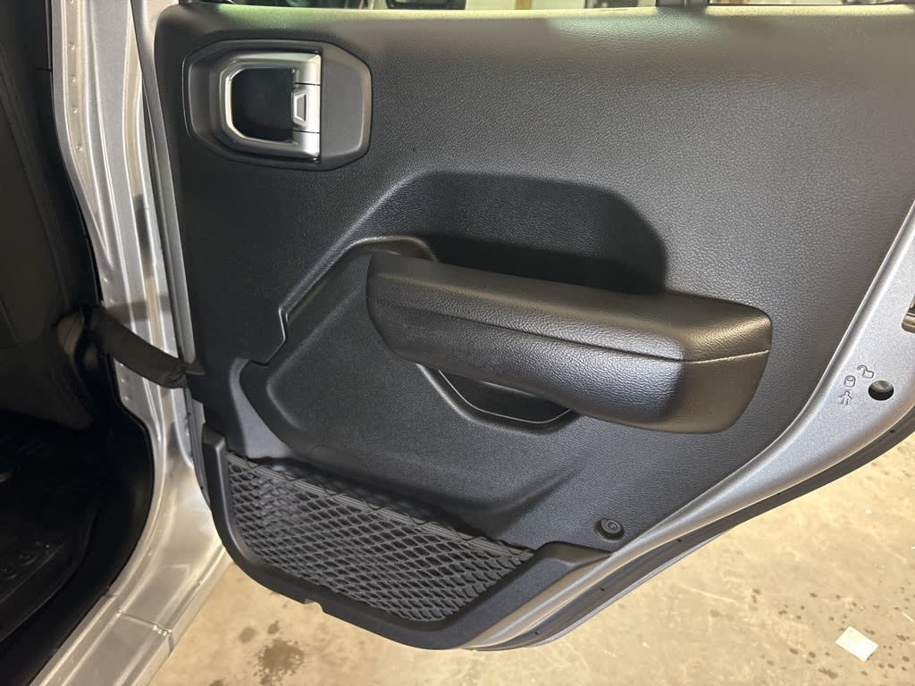 2018 Jeep Wrangler Unlimited Sport 38
