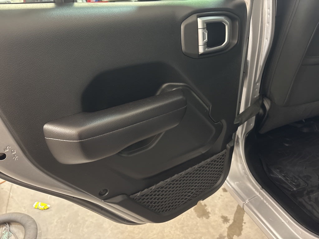 2018 Jeep Wrangler Unlimited Sport 34