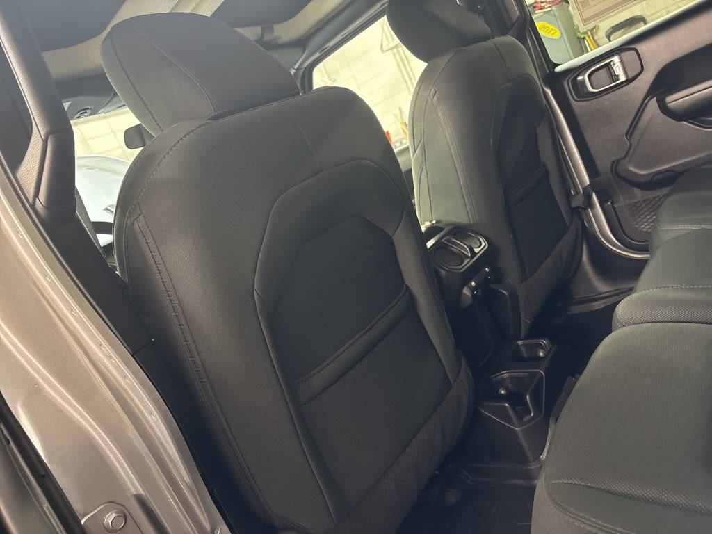 2018 Jeep Wrangler Unlimited Sport 11