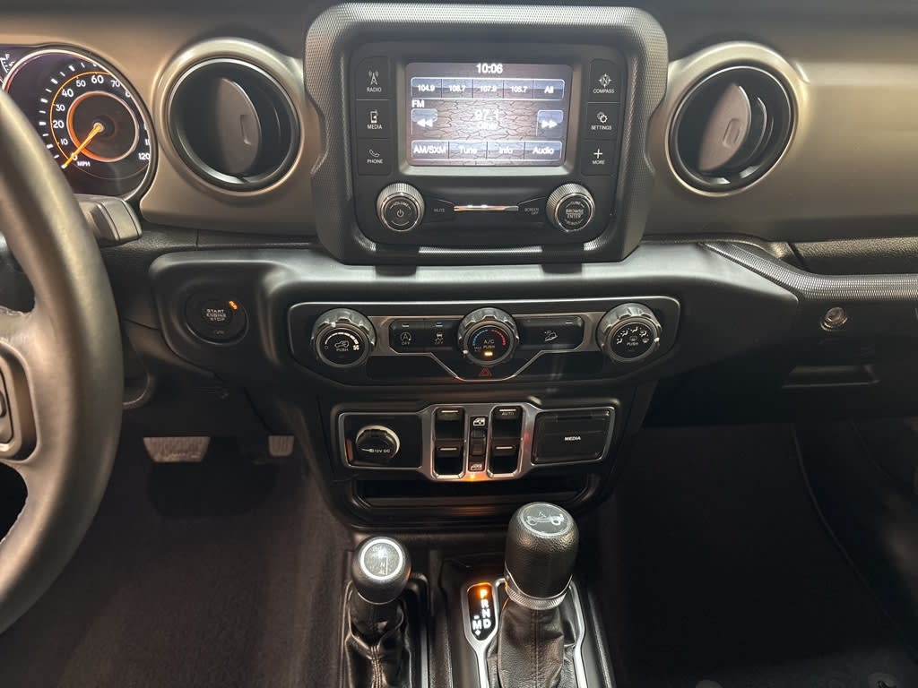 2018 Jeep Wrangler Unlimited Sport 27