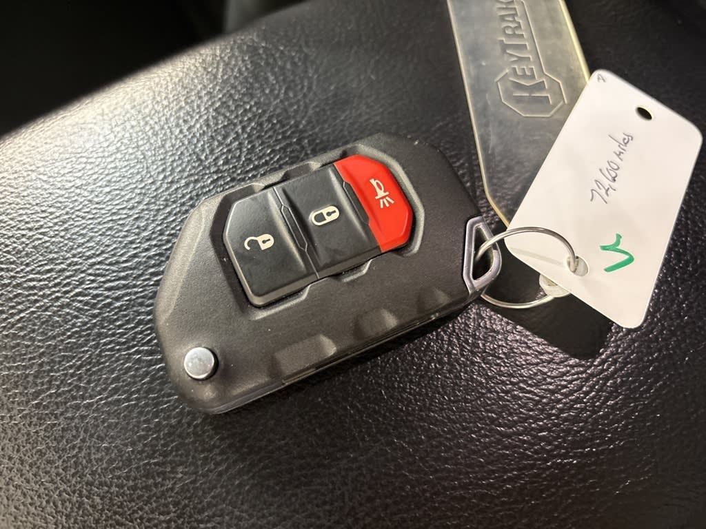 2018 Jeep Wrangler Unlimited Sport 17