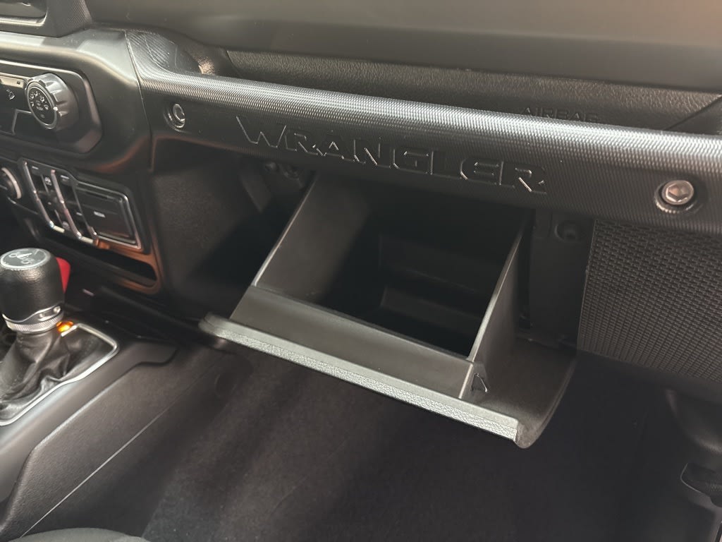 2018 Jeep Wrangler Unlimited Sport 46