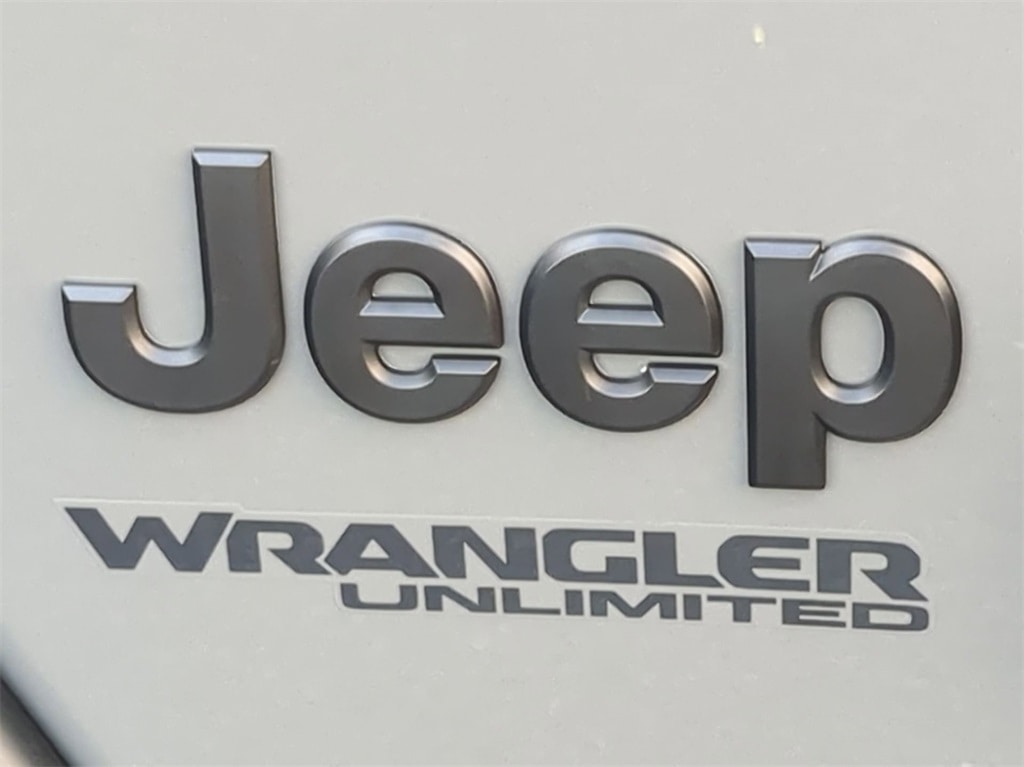 2021 Jeep Wrangler Unlimited Sport 28