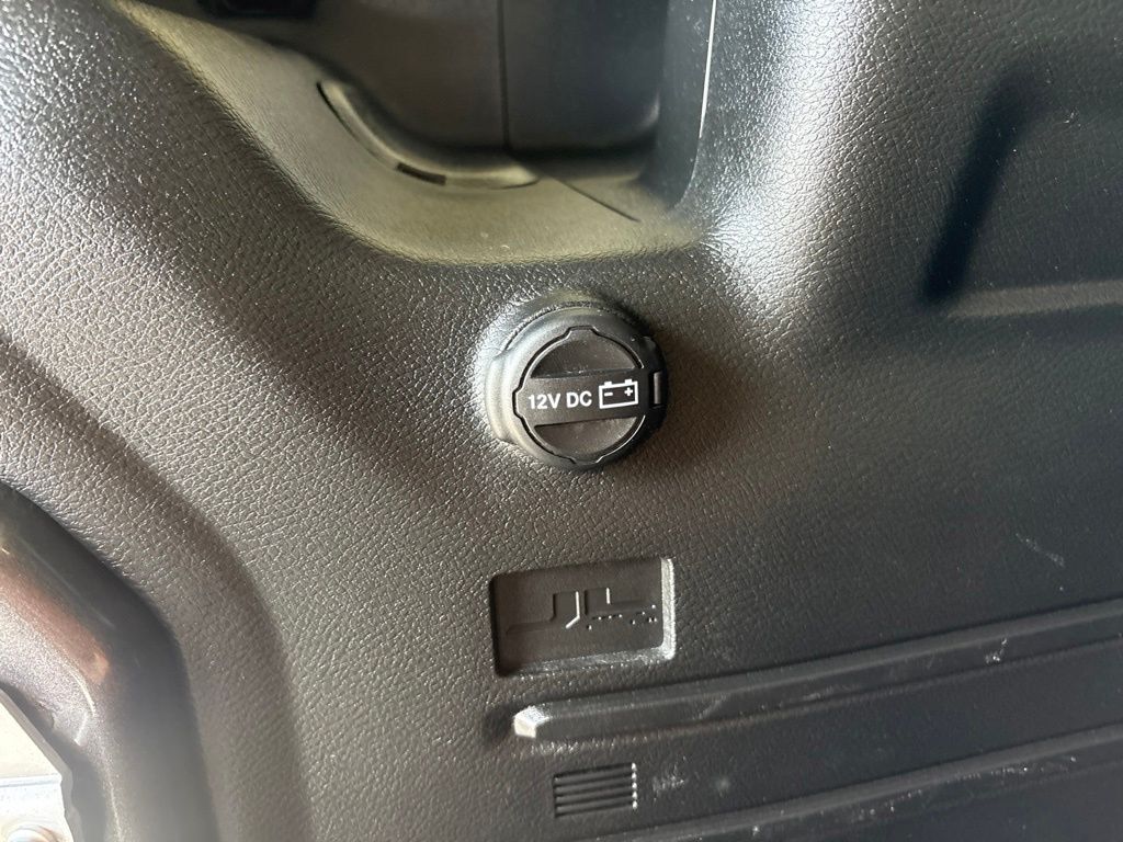 Thumbnail: 2018 Jeep Wrangler - 27