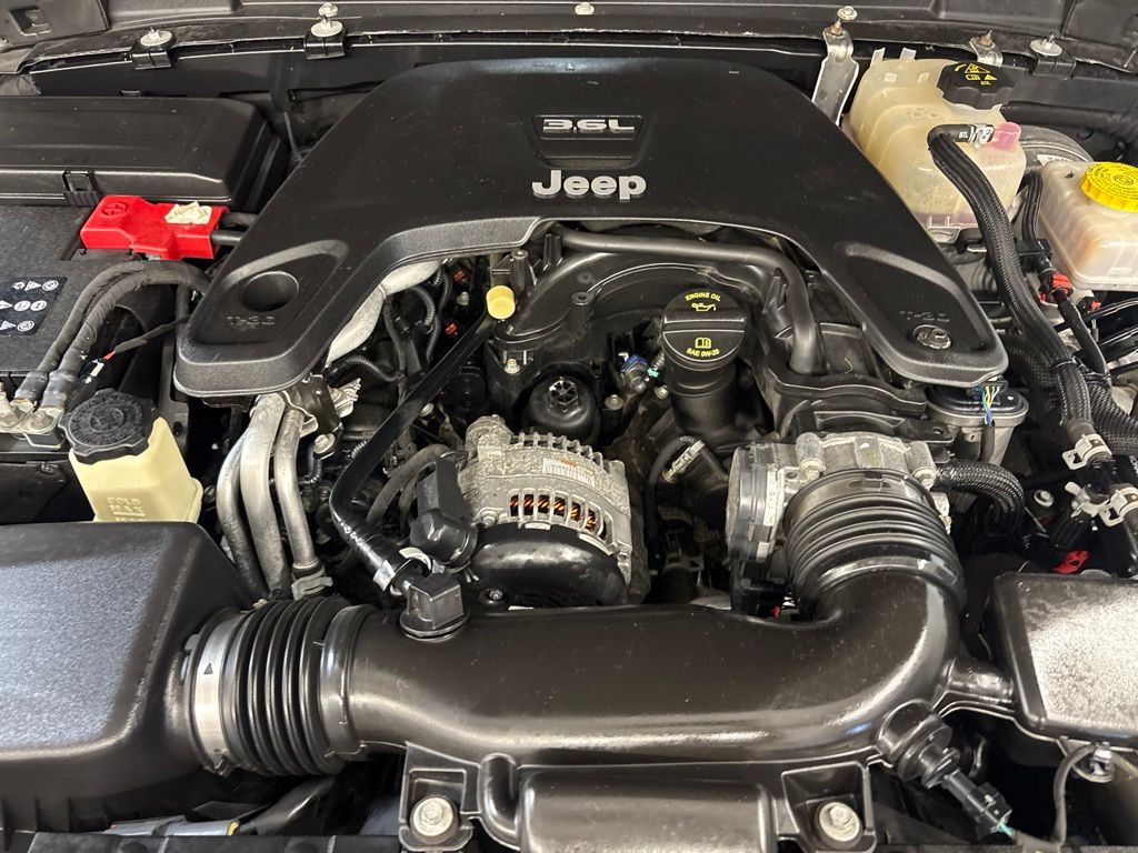 Thumbnail: 2018 Jeep Wrangler - 6