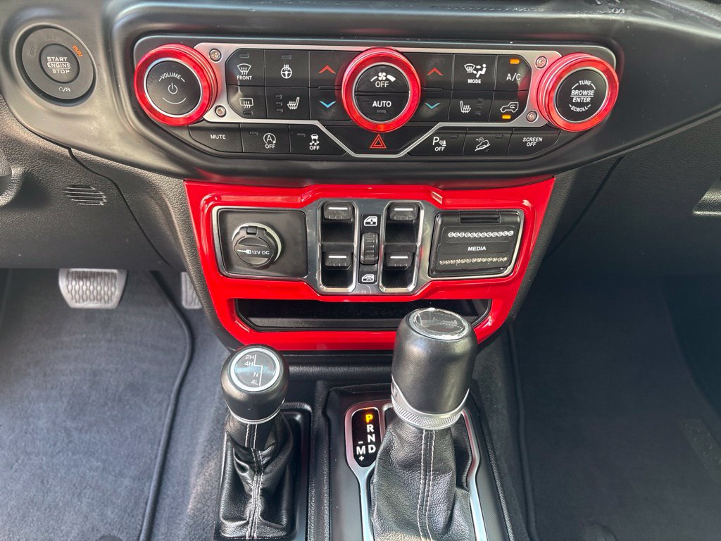 Thumbnail: 2021 Jeep Wrangler - 15