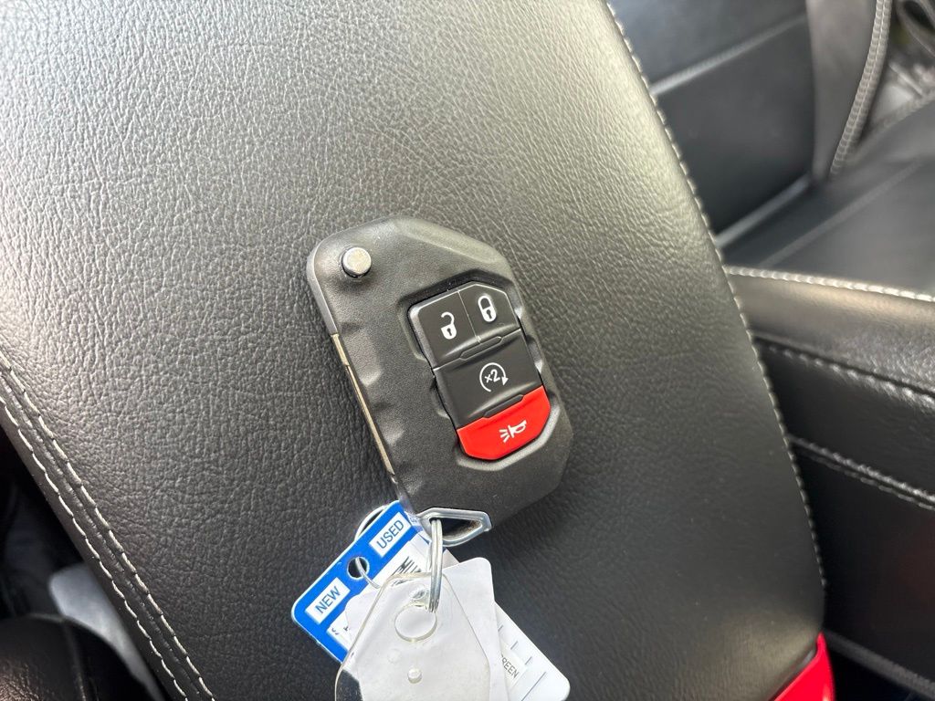 Thumbnail: 2021 Jeep Wrangler - 18