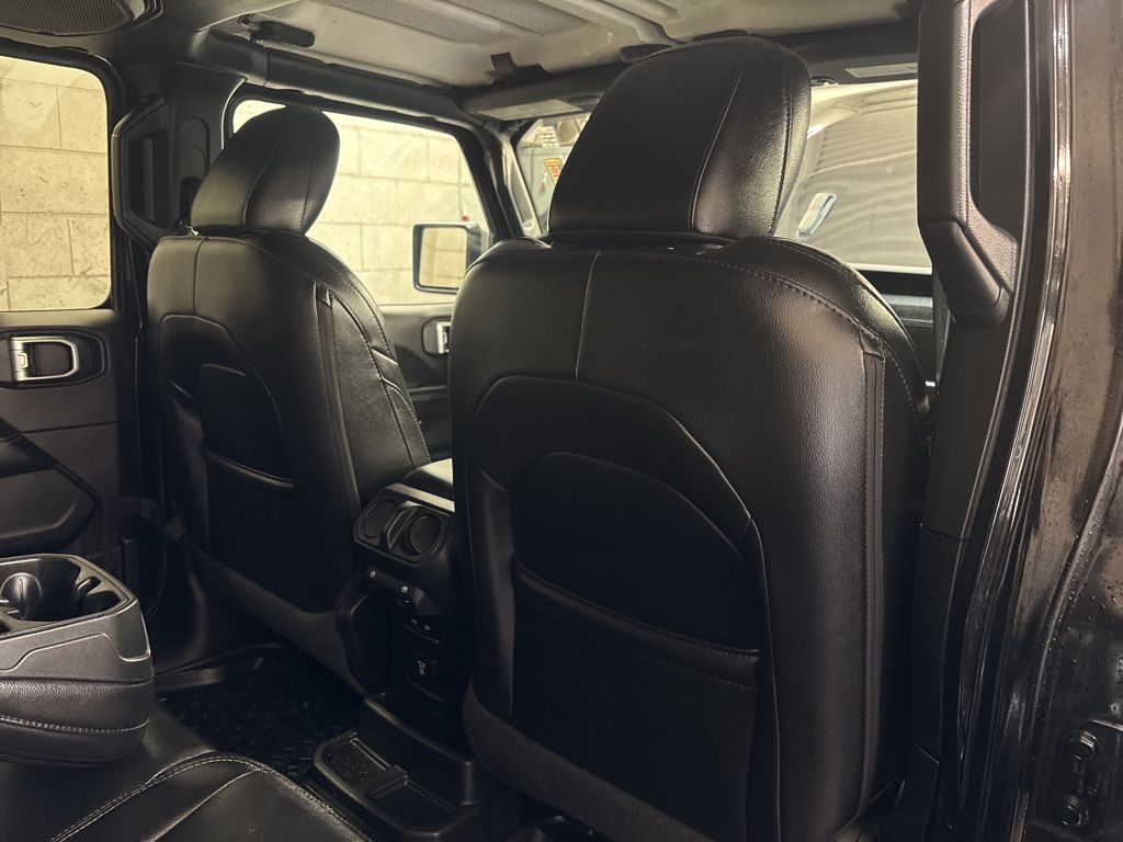 Thumbnail: 2020 Jeep Wrangler - 37
