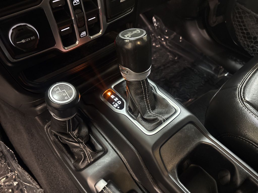 Thumbnail: 2020 Jeep Wrangler - 28