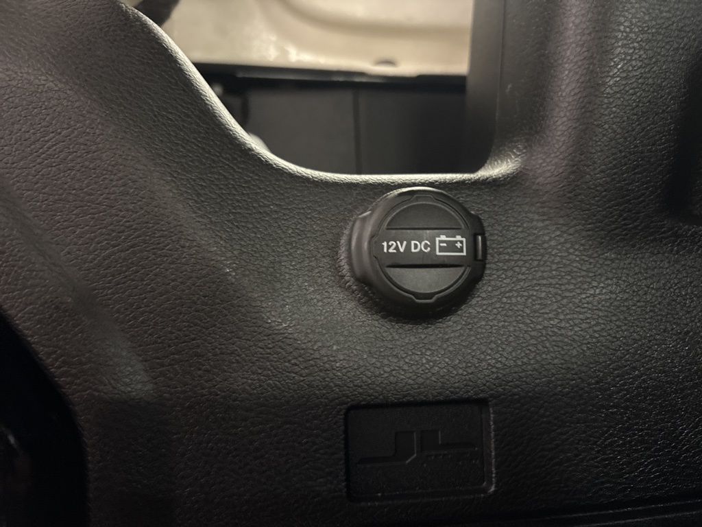 Thumbnail: 2020 Jeep Wrangler - 33