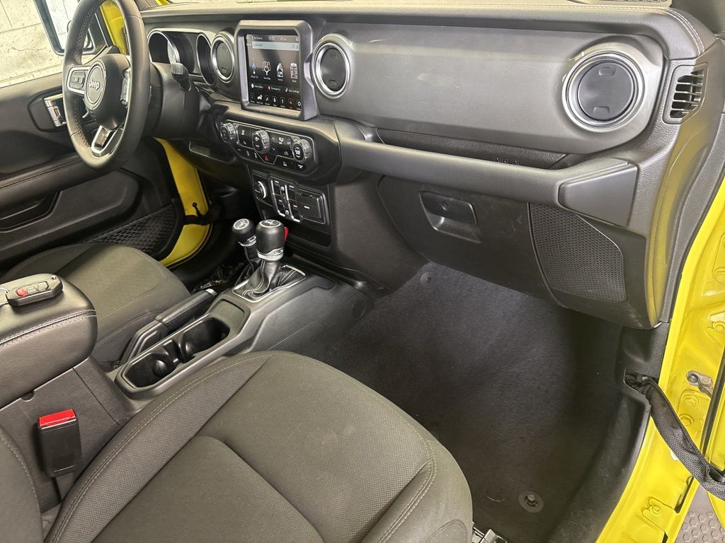 Thumbnail: 2023 Jeep Wrangler - 43