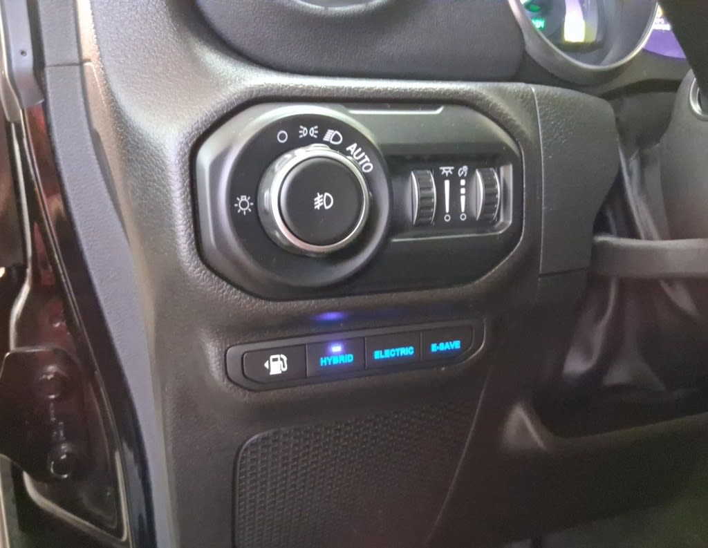 Thumbnail: 2022 Jeep Wrangler - 19