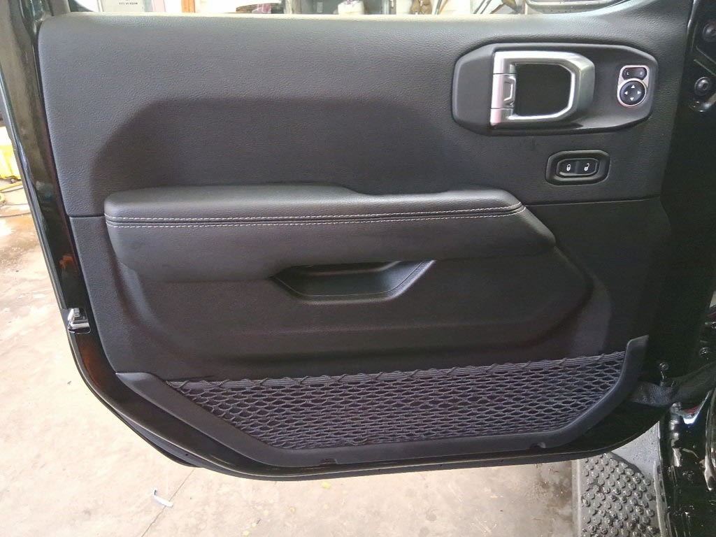 Thumbnail: 2022 Jeep Wrangler - 17