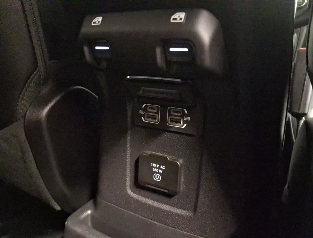 Thumbnail: 2022 Jeep Wrangler - 35