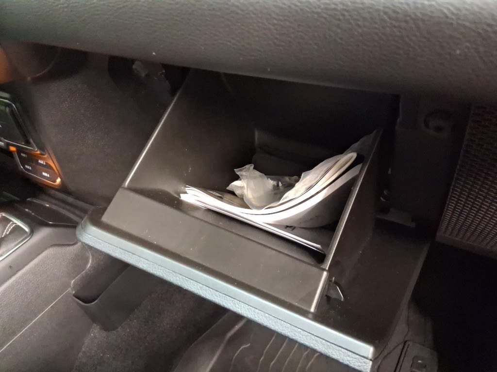 Thumbnail: 2022 Jeep Wrangler - 38