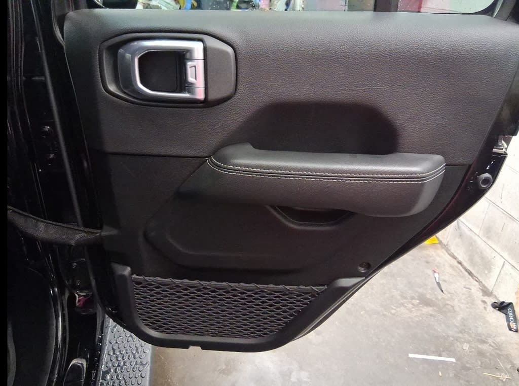 Thumbnail: 2022 Jeep Wrangler - 32