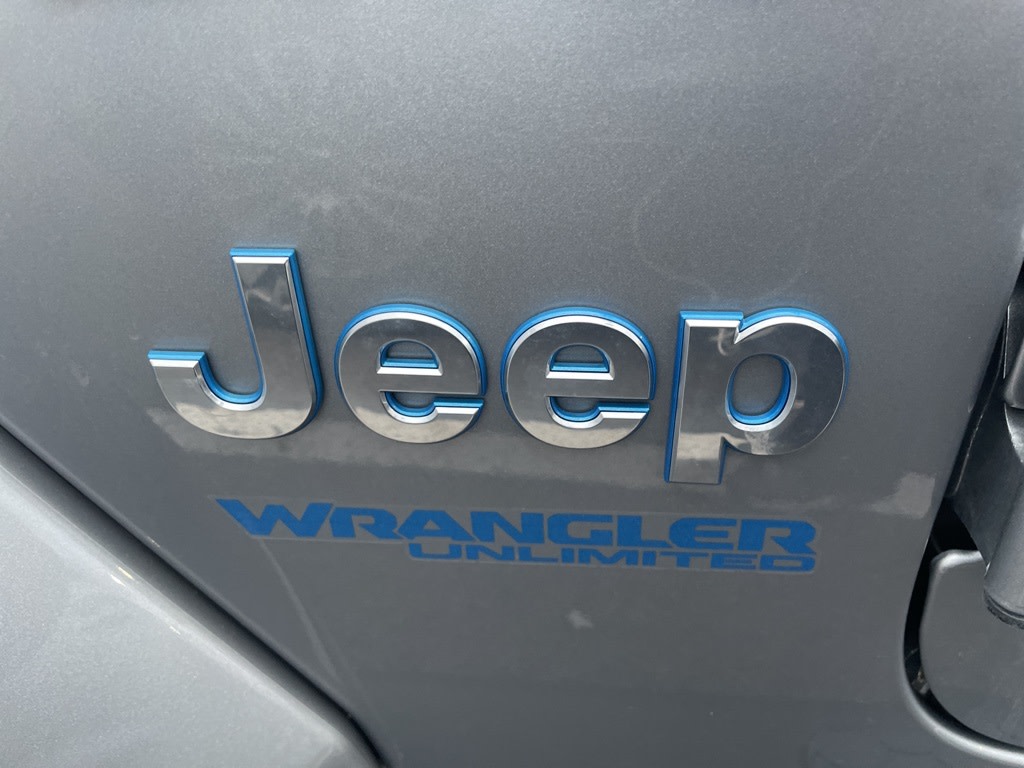 2021 Jeep Wrangler Unlimited Sahara 4xe 5