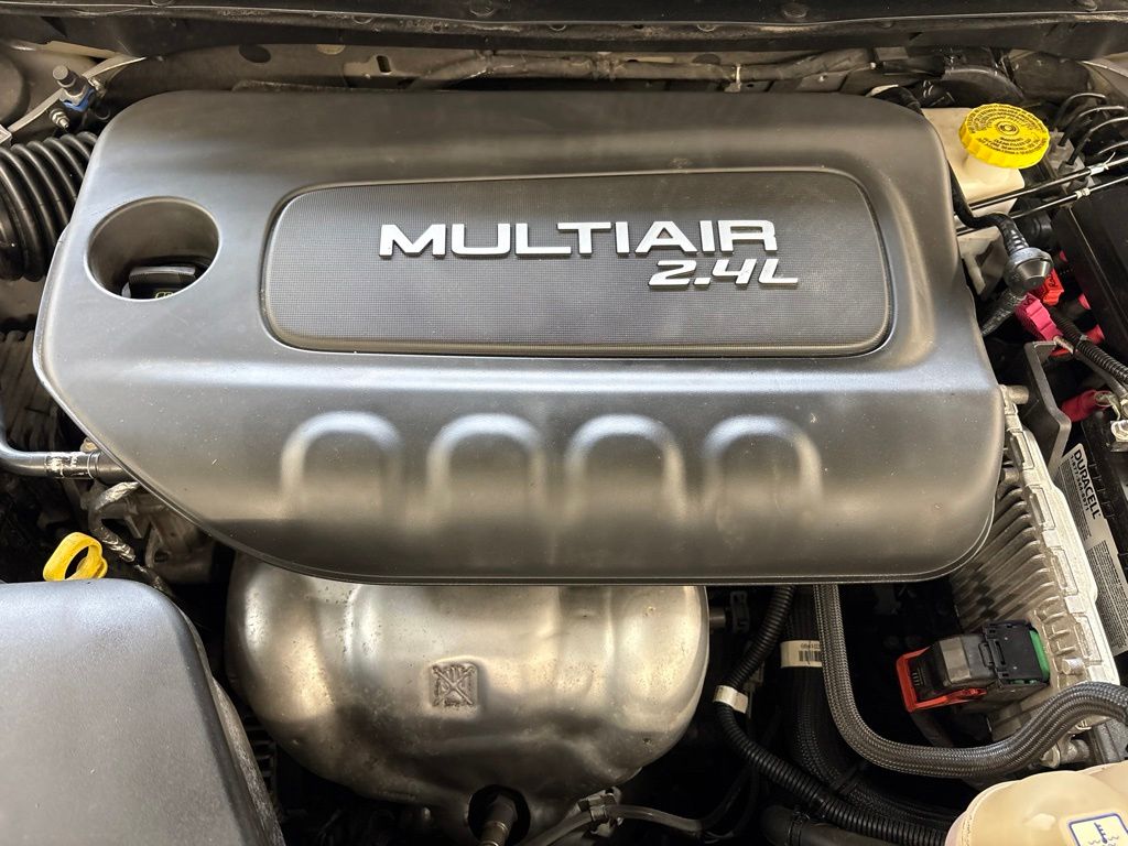 Thumbnail: 2019 Jeep Cherokee - 7