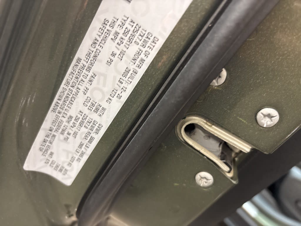 Thumbnail: 2021 Jeep Cherokee - 44