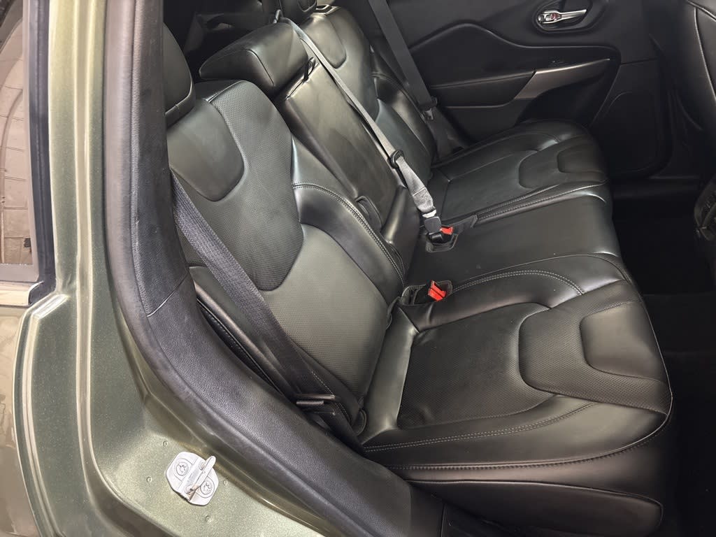 Thumbnail: 2021 Jeep Cherokee - 36