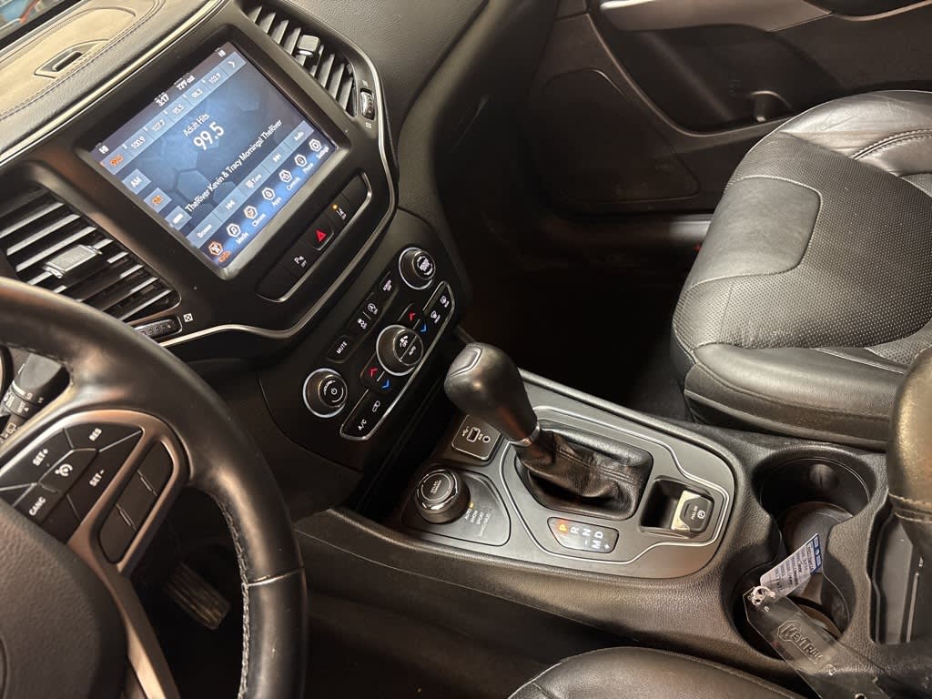 Thumbnail: 2021 Jeep Cherokee - 13