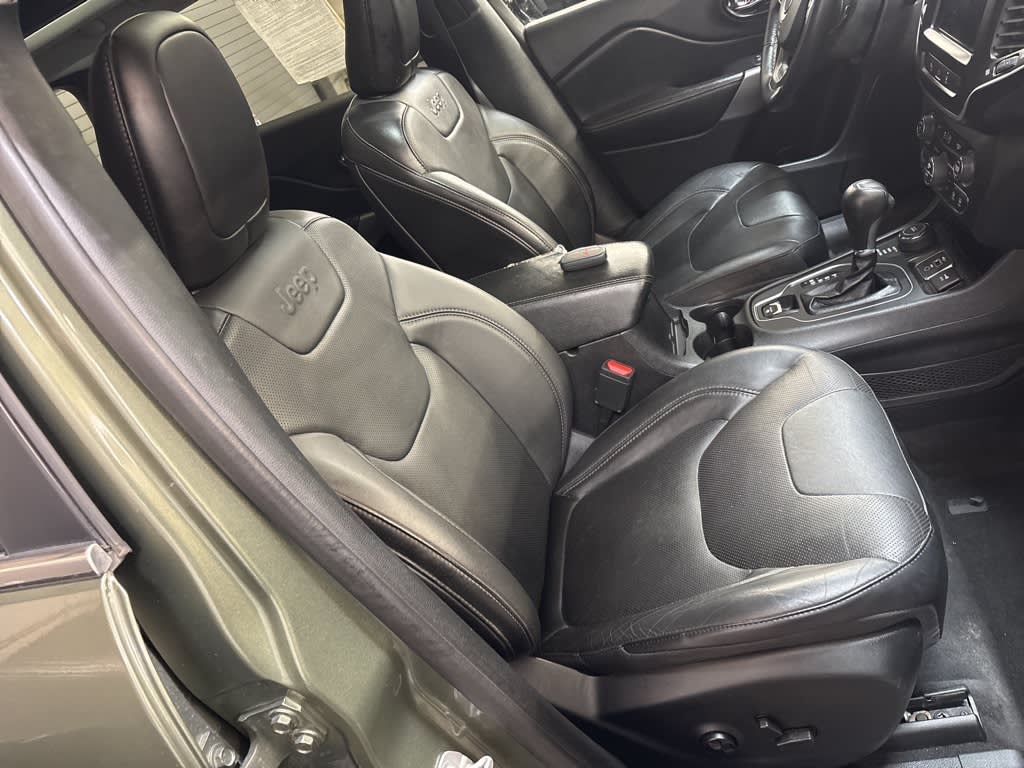 Thumbnail: 2021 Jeep Cherokee - 8