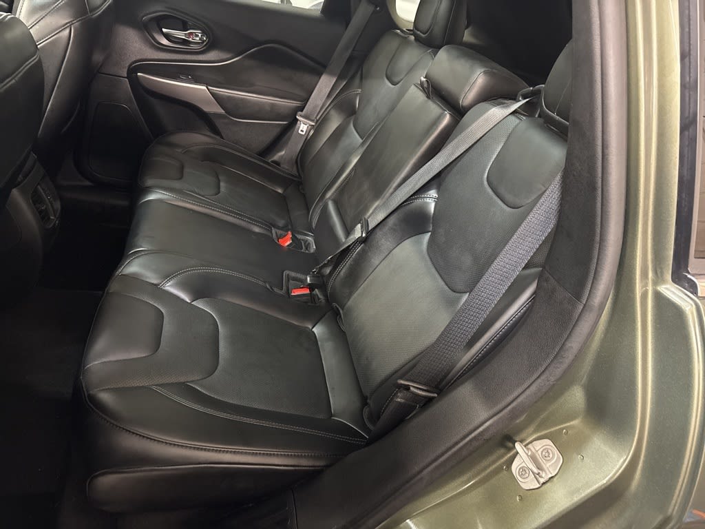 Thumbnail: 2021 Jeep Cherokee - 31