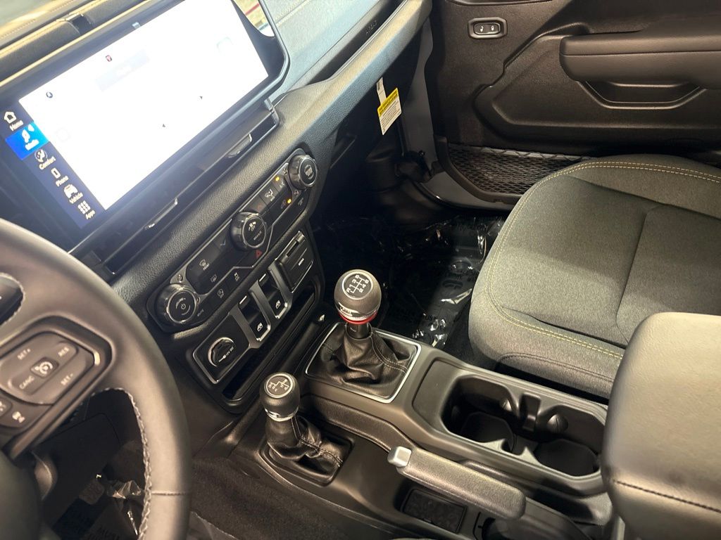 Thumbnail: 2026 Jeep Wrangler - 15