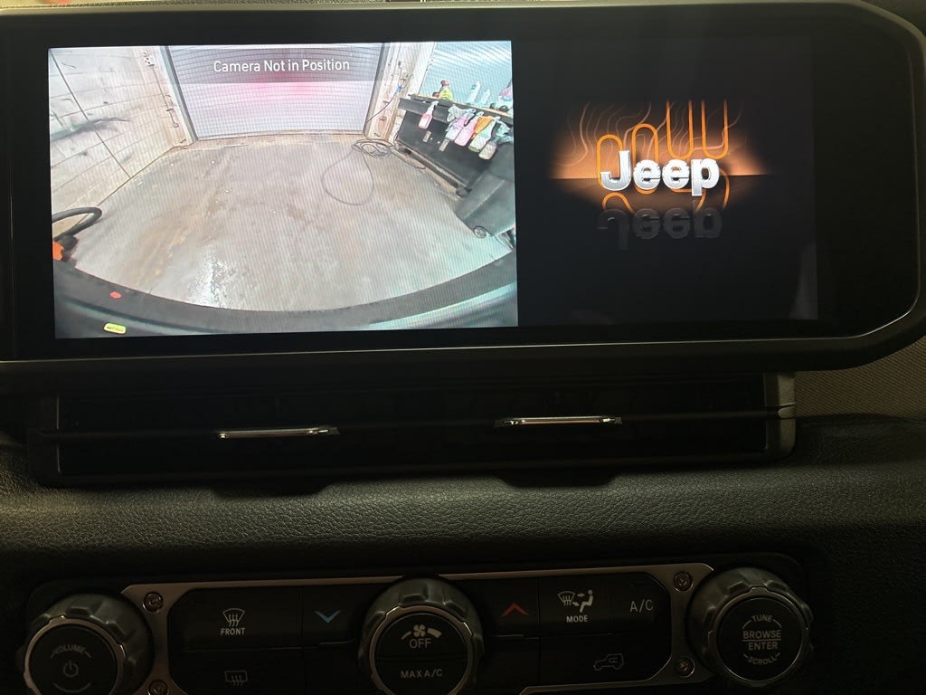 Thumbnail: 2026 Jeep Wrangler - 23