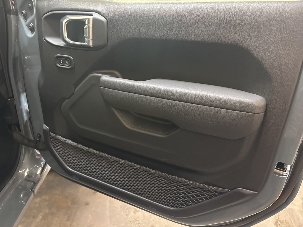 Thumbnail: 2026 Jeep Wrangler - 28