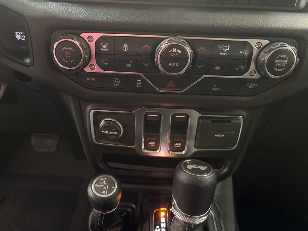 Thumbnail: 2026 Jeep Wrangler - 23