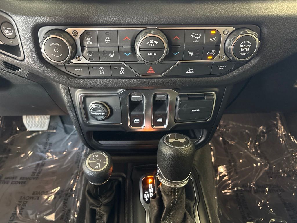 Thumbnail: 2026 Jeep Wrangler - 27