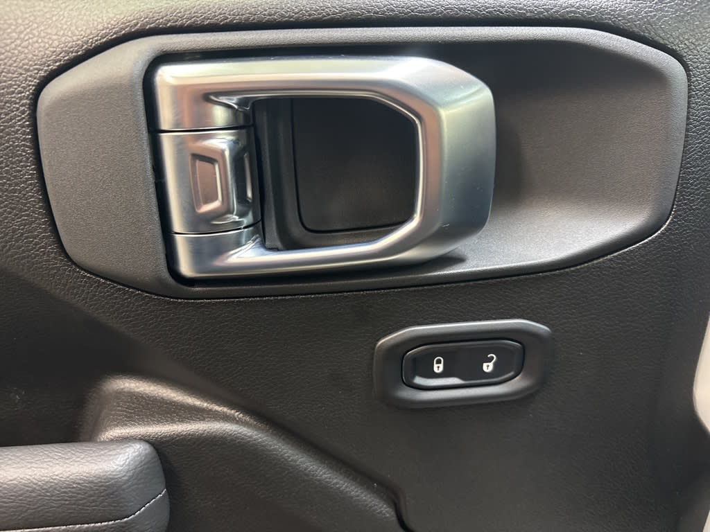 Thumbnail: 2026 Jeep Wrangler - 21