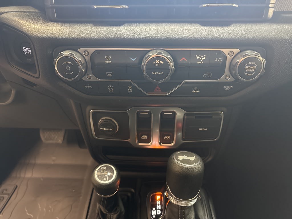 Thumbnail: 2026 Jeep Wrangler - 24