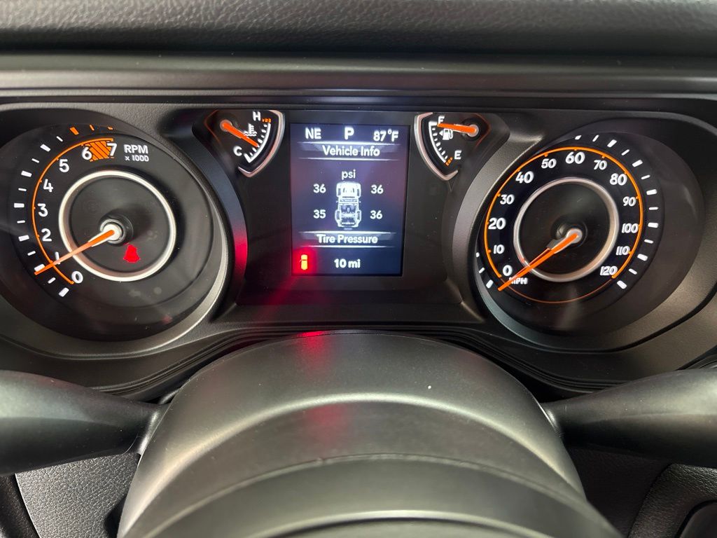 Thumbnail: 2026 Jeep Wrangler - 15
