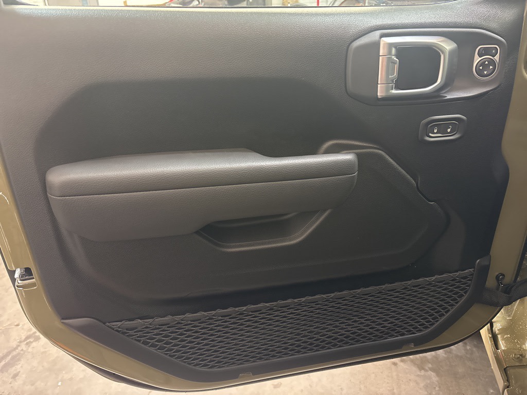 Thumbnail: 2026 Jeep Wrangler - 20