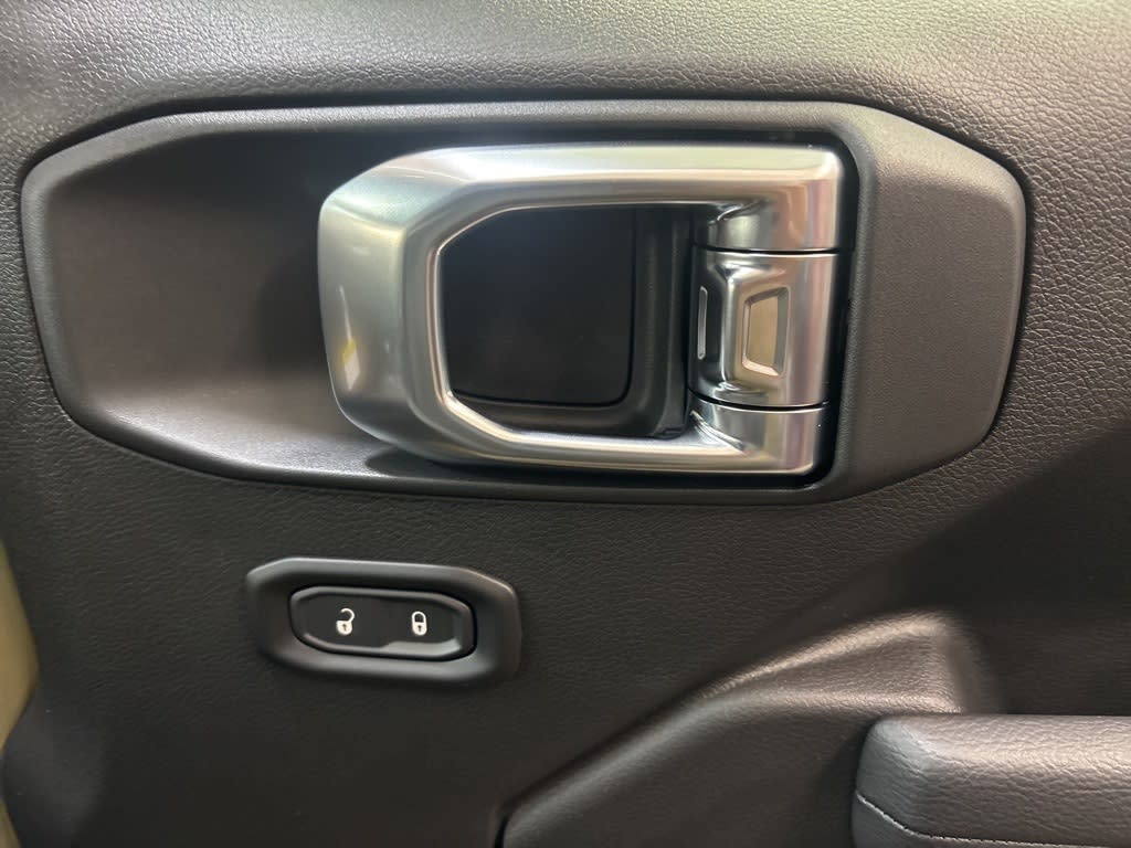 Thumbnail: 2026 Jeep Wrangler - 31