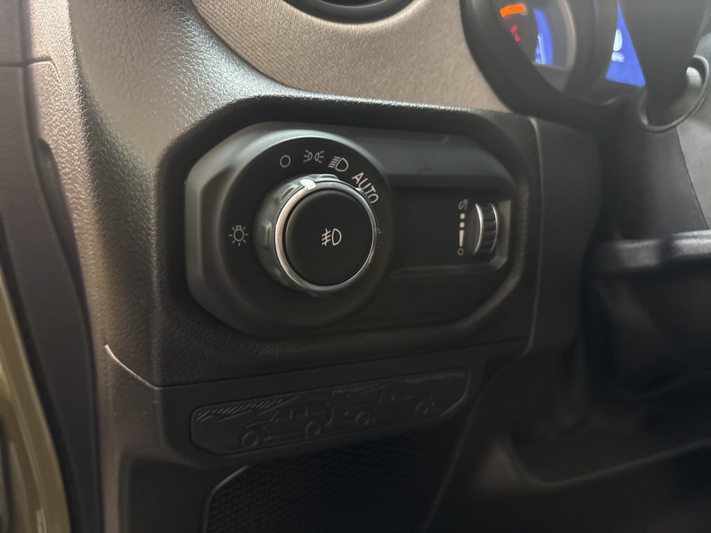 Thumbnail: 2026 Jeep Wrangler - 22