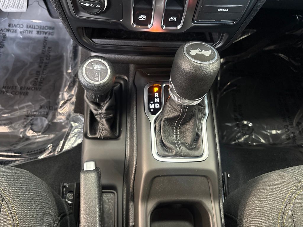 Thumbnail: 2026 Jeep Wrangler - 28