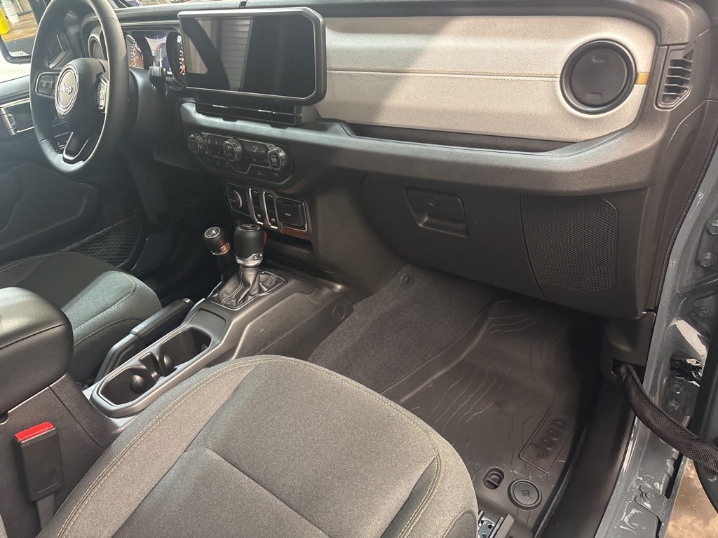 Thumbnail: 2026 Jeep Wrangler - 11