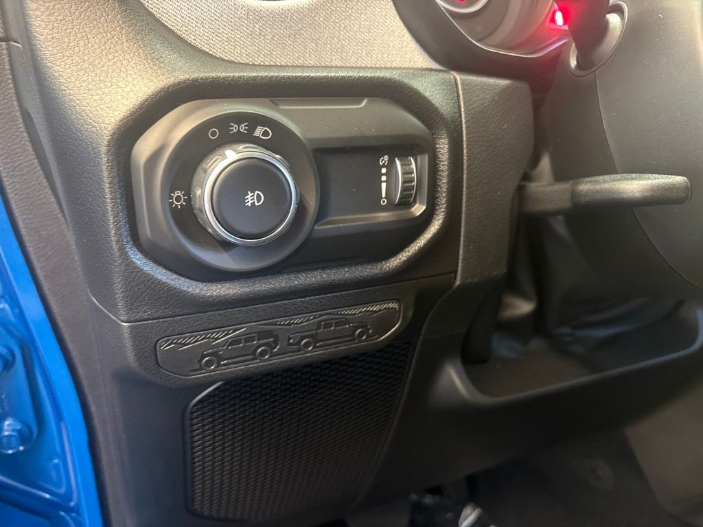 Thumbnail: 2026 Jeep Wrangler - 23