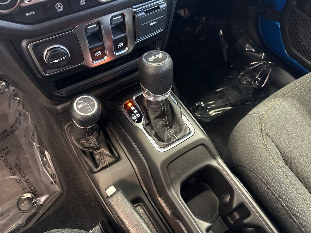 Thumbnail: 2026 Jeep Wrangler - 14