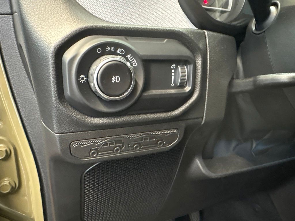 Thumbnail: 2025 Jeep Wrangler - 23