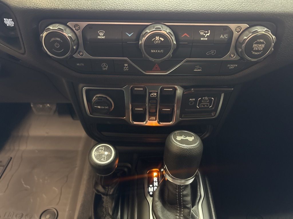 Thumbnail: 2026 Jeep Wrangler - 26