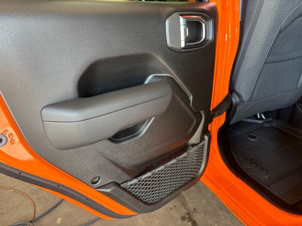 Thumbnail: 2026 Jeep Wrangler - 32