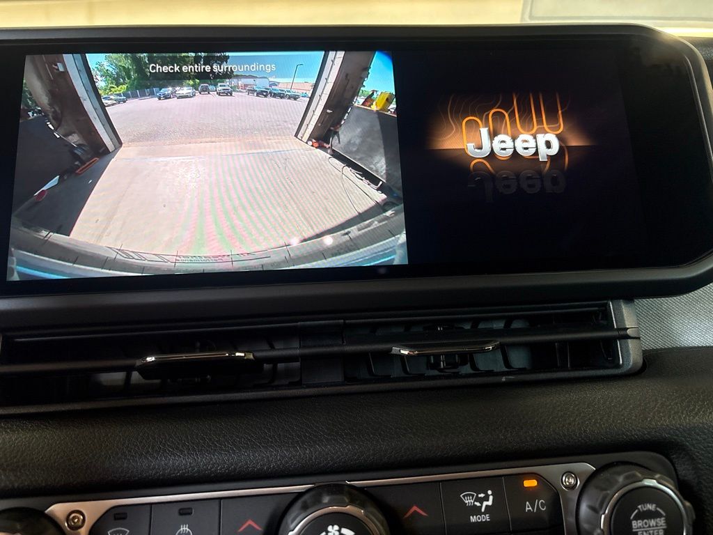 Thumbnail: 2026 Jeep Wrangler - 31