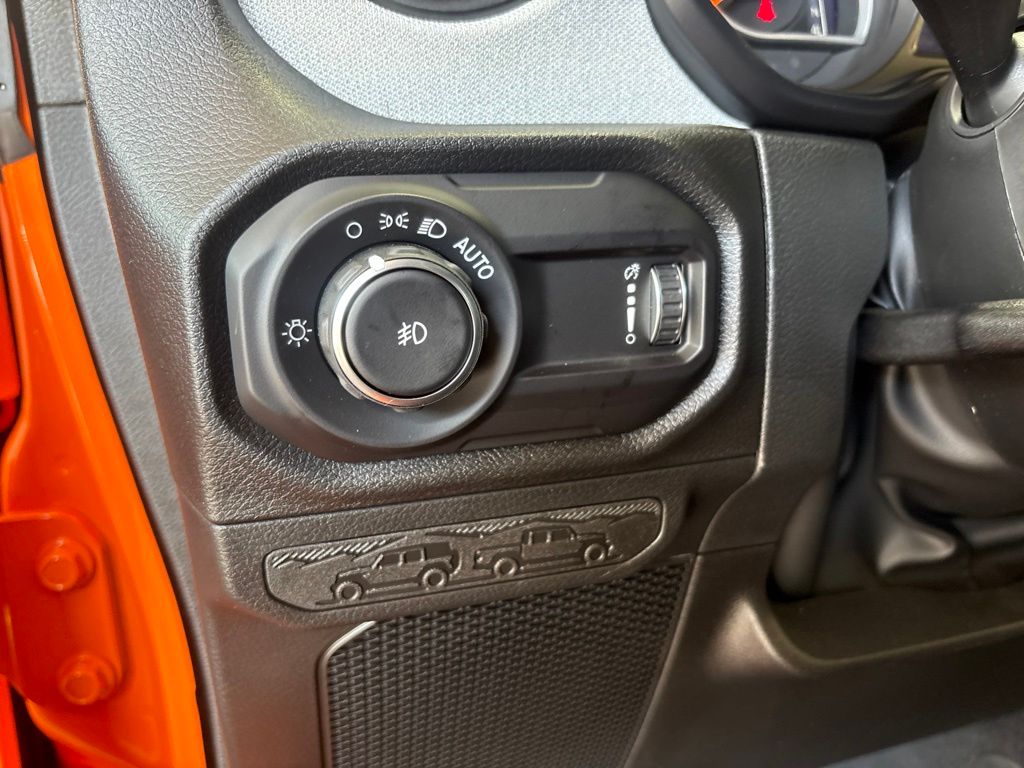 Thumbnail: 2026 Jeep Wrangler - 22