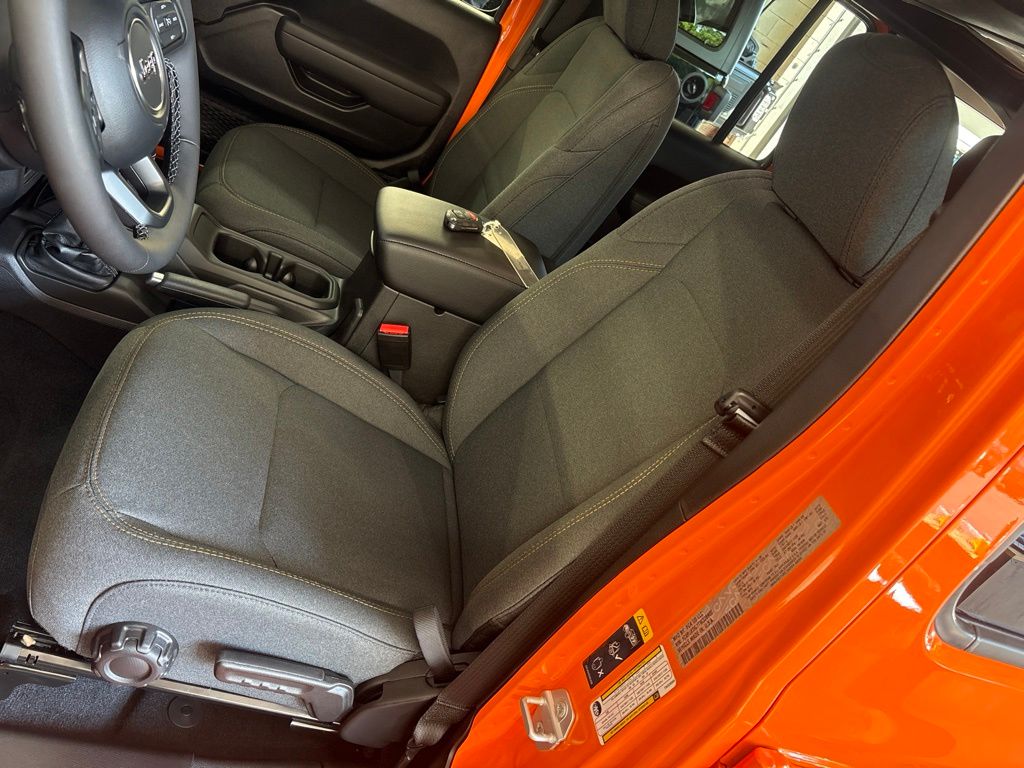 Thumbnail: 2026 Jeep Wrangler - 9